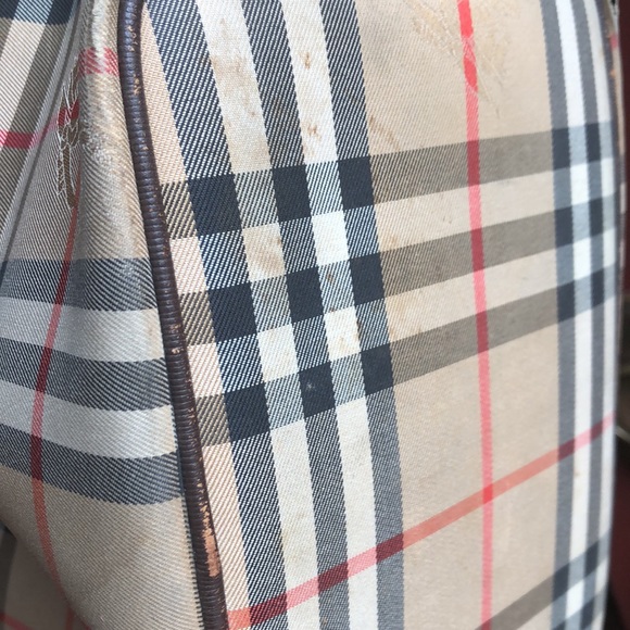 HP🎉Burberry Drawstring Bag🎊 10/21🎉 - Picture 8 of 16
